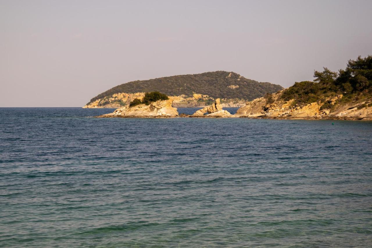 Just On The Sea 1 Villa Nea Iraklitsa Eksteriør bilde