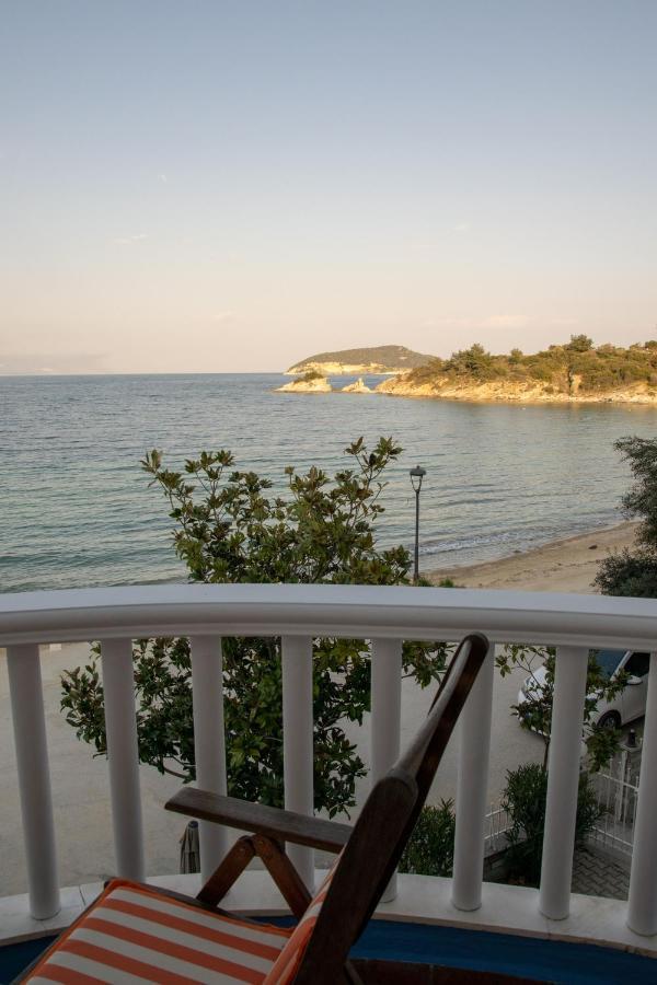 Just On The Sea 1 Villa Nea Iraklitsa Eksteriør bilde